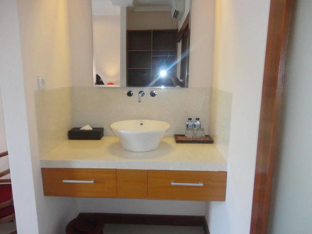 Md Guesthouse By Best Deals Asia Hospitality 세미냑 외부 사진